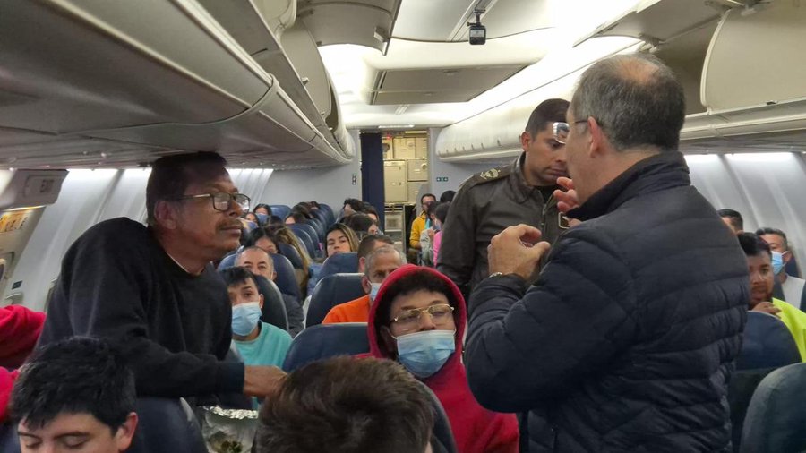 Colombia brings back deportees from the US, according to official photos by its president. Local media report that they brought back in Colombian military aircraft