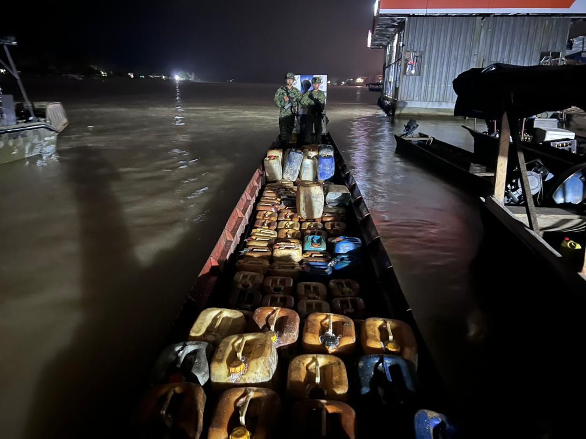 Tropas de la Brigada15, de @Ejercito_Div7, ubicaron y destruyeron dos laboratorios empleados para el procesamiento de pasta base de coca perteneciente al grupo armado organizado Clan del Golfo en el municipio de Belén de Bajirá, Chocó. En el lugar fueron incautados 80 kilos de hoja de coca procesada e insumos de fabricación . Con esto se afectan las economías ilícitas de este grupo en más de 37 millones de pesos